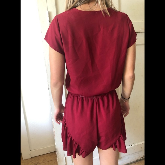 Cute maroon romper - Picture 2 of 3